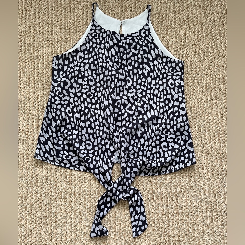 Sleeveless high neck tank